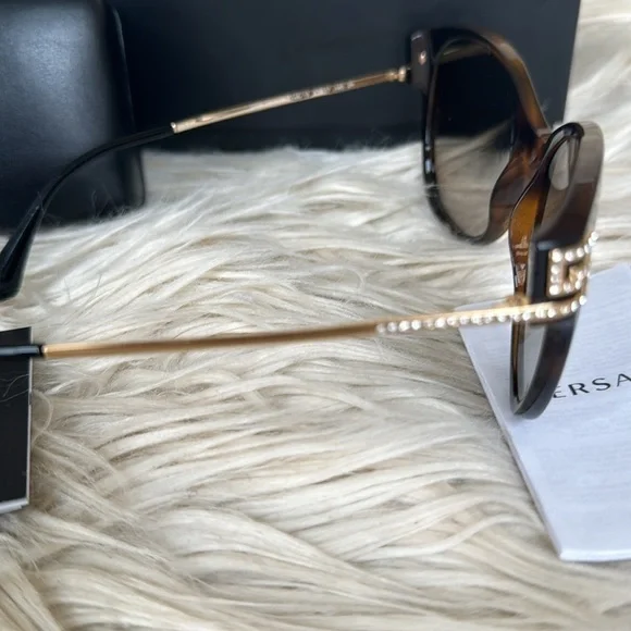 Brand new Versace Havana sunglasses - Picture 2 of 9